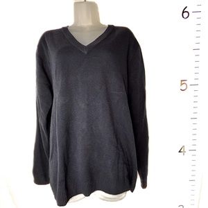 Classroom Uniforms Dark Navy-Blue Sweater‎ Medium NWT